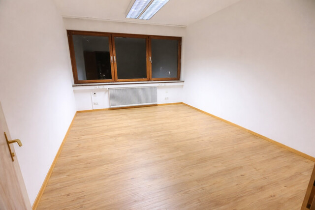 Helles Büro in Altach: 17 m² mit Parkplatz - Attraktive Möglichkeit für dein Unternehmen!