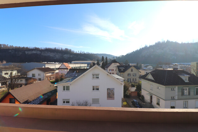 Helle 1,5 Zimmerwohnung mit Balkon und schönem Ausblick