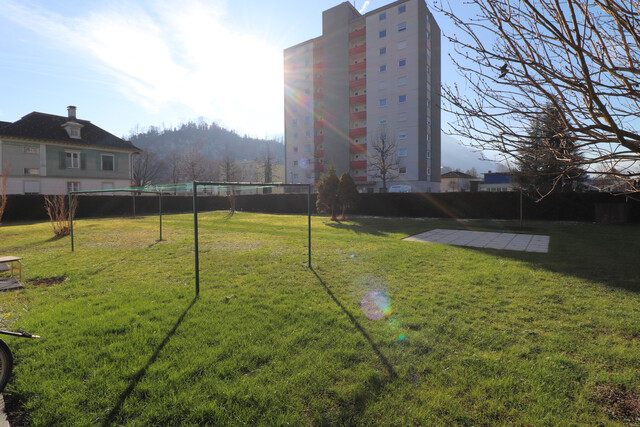Helle 1,5 Zimmerwohnung mit Balkon und schönem Ausblick