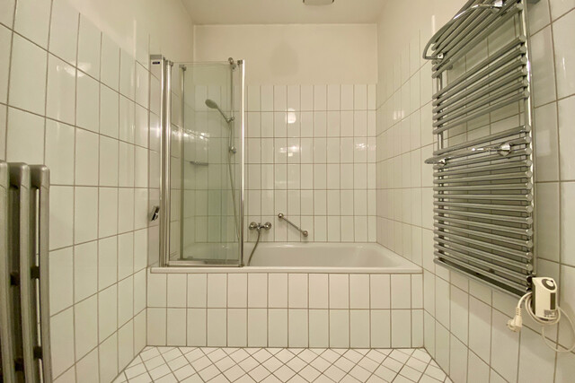 "ohne Provision" exklusive 4,5 Zimmer Stadtwohnung mit besonderem Flair!