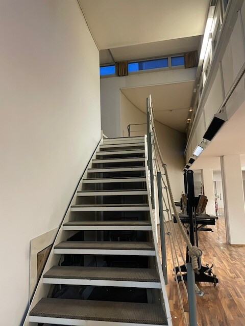 Vielseitiges Betriebsobjekt in der Arlbergstraße zu vermieten!