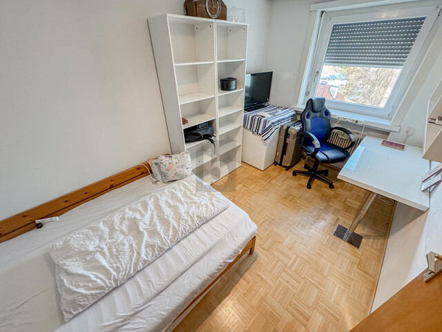 TOP GELEGEN MIT AUSSICHT VOM BALKON AUF BODENSEE