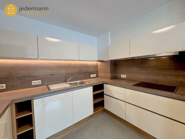 BLUDESCH: CHARMANTE, GERÄUMIGE 4-ZIMMER-WOHNUNG MIT TOLLEM WOHNFLAIR!