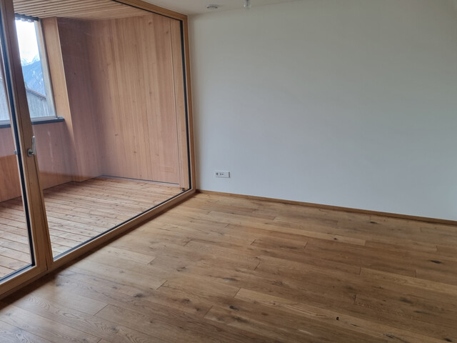 Moderne Terrassenwohnung in Neubau mit Parkplatz, Balkon; Keller - Top Ausstattung!