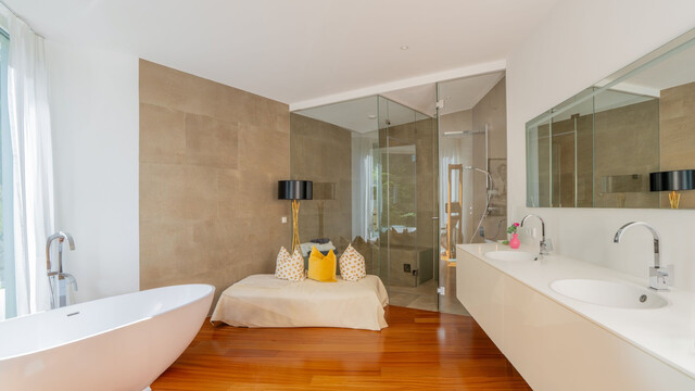 Eichenberg: Exklusives Penthouse mit atemberaubender Seesicht