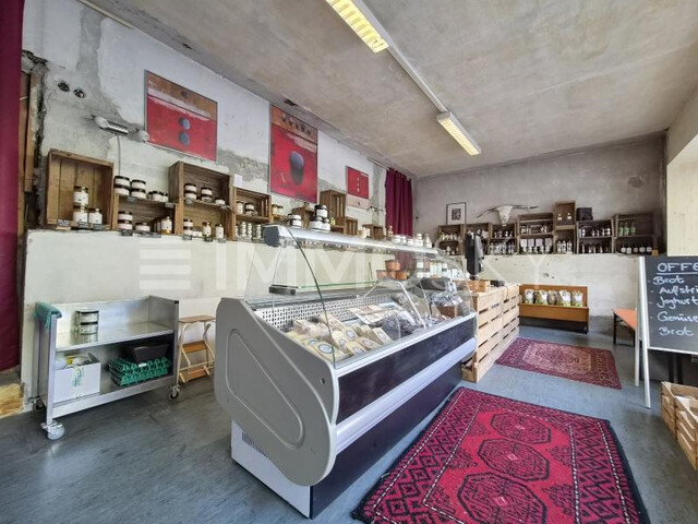 Geschäfts-Wohnhaus direkt an der Marktstraße