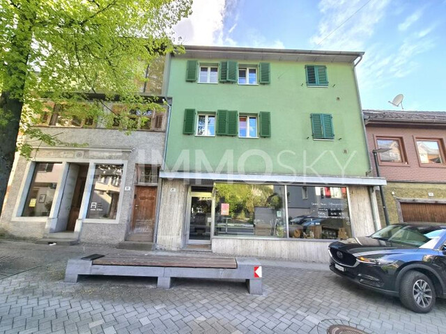 Geschäfts-Wohnhaus direkt an der Marktstraße