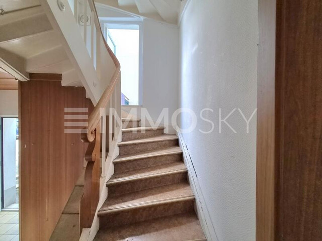 Geschäfts-Wohnhaus direkt an der Marktstraße