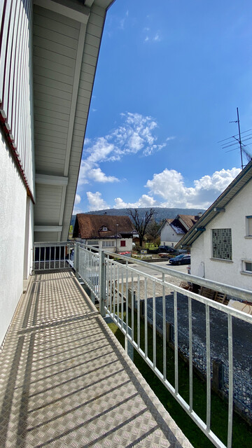 "ohne Provision" geräumige, helle 2,5 Zimmer Wohnung mit Balkon
