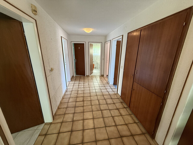 Haus mit großem Grundstück in Mäder