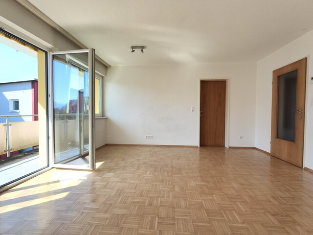 Charmante 2,5-Zi-Wohnung in Höchst mit Balkon!