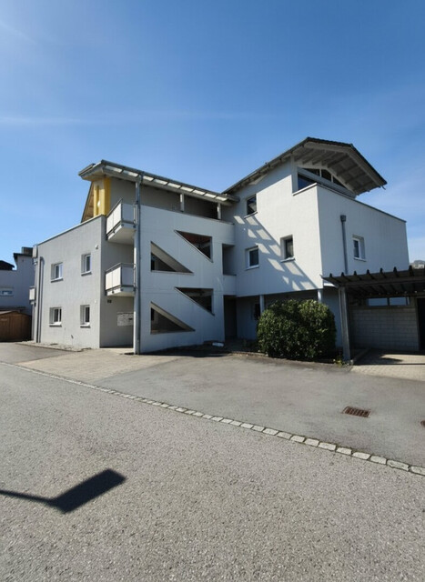 Charmante 2,5-Zi-Wohnung in Höchst mit Balkon!