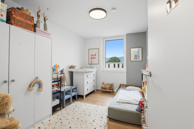Moderne 3-Zimmer Dachgeschoßwohnung mit Terrasse und Tiefgarage