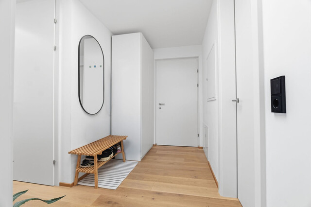 Moderne 3-Zimmer Dachgeschoßwohnung mit Terrasse und Tiefgarage