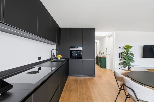 Moderne 3-Zimmer Dachgeschoßwohnung mit Terrasse und Tiefgarage