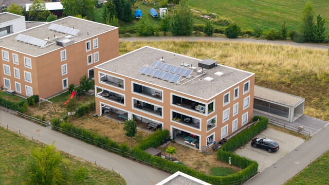 Moderne 3-Zimmer Dachgeschoßwohnung mit Terrasse und Tiefgarage