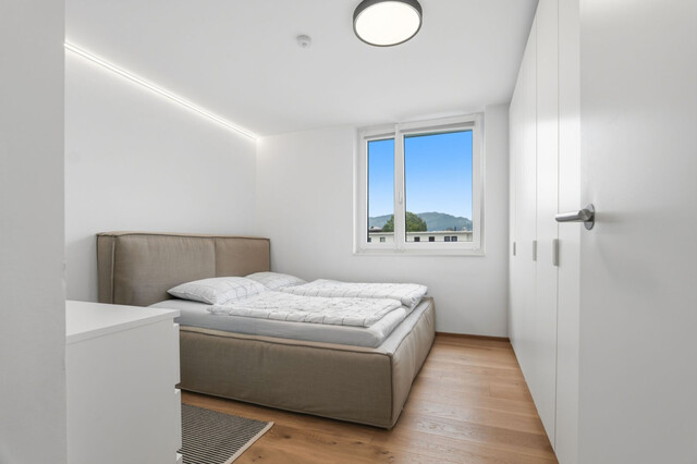 Moderne 3-Zimmer Dachgeschoßwohnung mit Terrasse und Tiefgarage