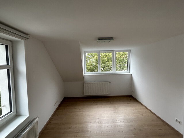Schöne 2-Zimmer-Altbauwohnung in erstklassiger Wohnlage
