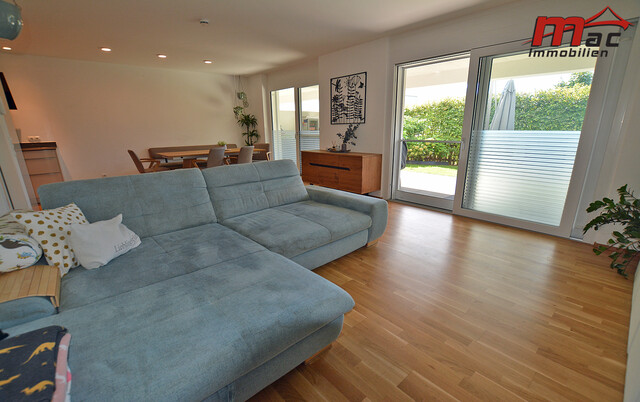 Neuwertige 4-Zimmer-Gartenwohnung mit großem Privatgarten & hochwertiger Ausstattung