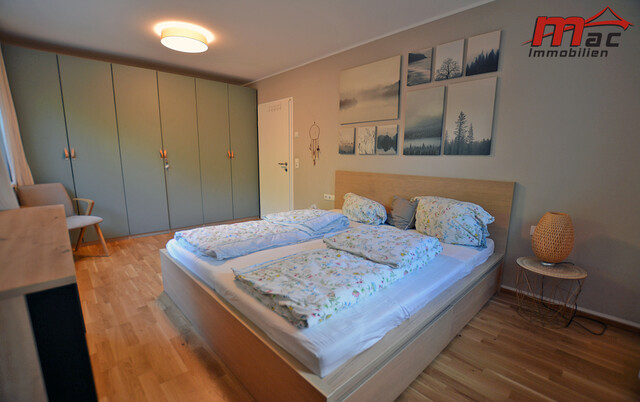 Neuwertige 4-Zimmer-Gartenwohnung mit großem Privatgarten & hochwertiger Ausstattung