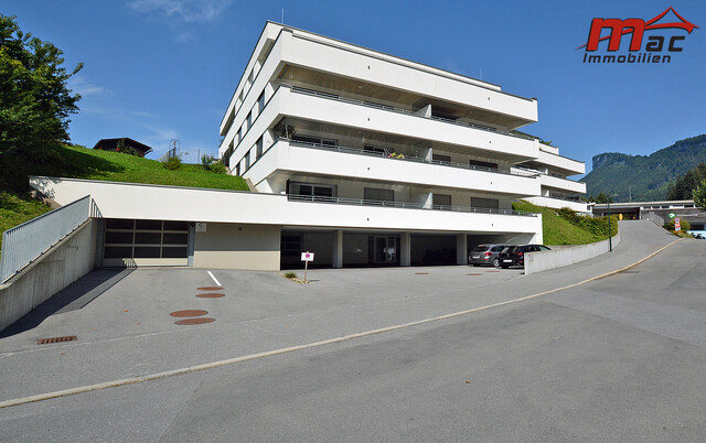 Neuwertige 4-Zimmer-Gartenwohnung mit großem Privatgarten & hochwertiger Ausstattung