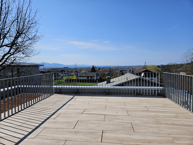 Schöne 3 Zimmerwohnung mit Seesicht