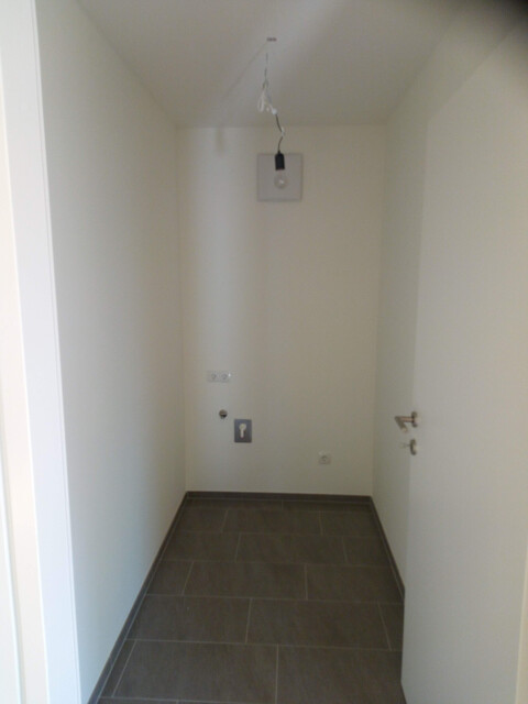 Sonnige hochwertige Eck-Wohnung in See- u Stadtnähe