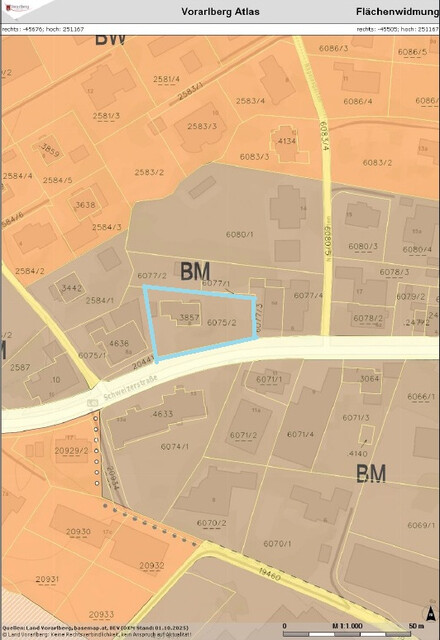 Älteres Haus mit großem, sehr schönem Grundstück in Dornbirn / Hatlerdorf