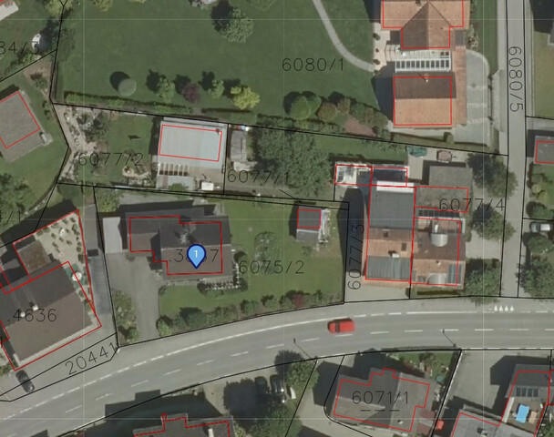 Älteres Haus mit großem, sehr schönem Grundstück in Dornbirn / Hatlerdorf