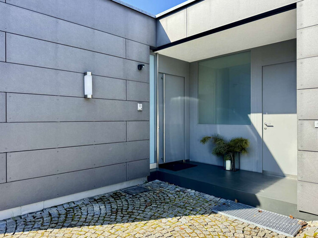 Wohnen über der Nebelgrenze - Architektenhaus mit Weitblick