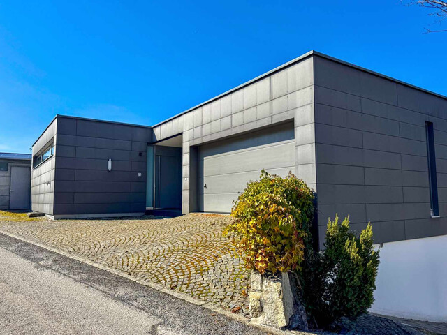 Wohnen über der Nebelgrenze - Architektenhaus mit Weitblick