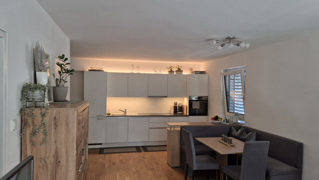 Unweit vom Garnmarkt -  wunderbare 2 Zimmer Garten-Wohnung