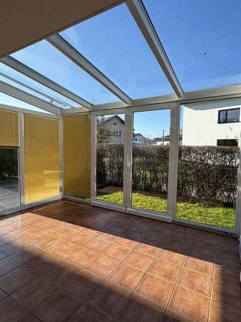 Einfamilienhaus mit Wintergarten und Garten in Schwarzach zu vermieten