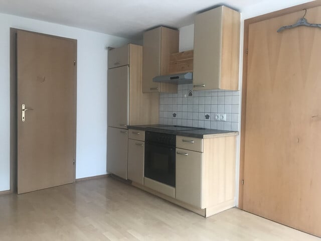 3 Zimmer Wohnung mit gemütlichem Kachelofen in ruhiger, aber zentraler Lage