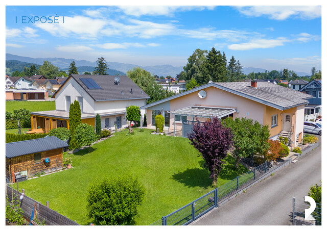 EINFAMILIENHAUS MIT GROSSZÜGIGEM GRUNDSTÜCK IN RUHIGER LAGE