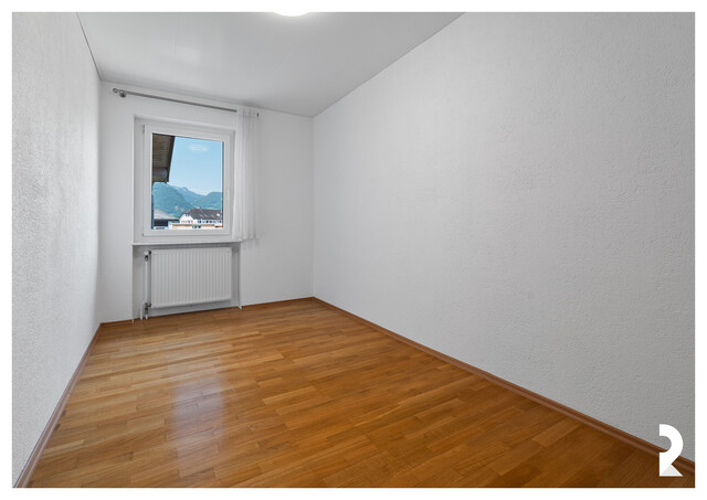 EINFAMILIENHAUS MIT GROSSZÜGIGEM GRUNDSTÜCK IN RUHIGER LAGE