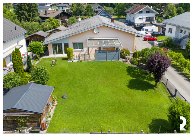 EINFAMILIENHAUS MIT GROSSZÜGIGEM GRUNDSTÜCK IN RUHIGER LAGE