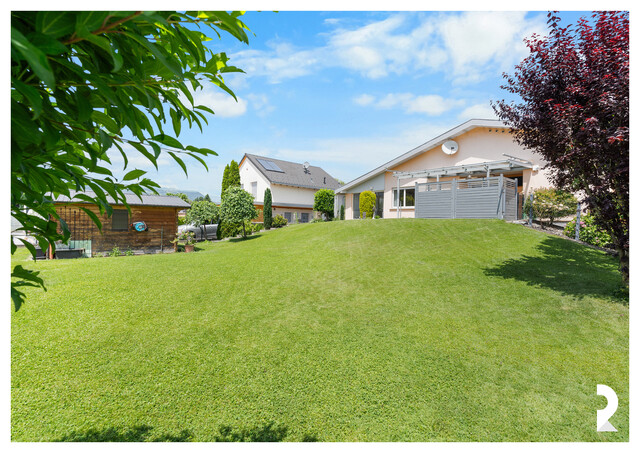 EINFAMILIENHAUS MIT GROSSZÜGIGEM GRUNDSTÜCK IN RUHIGER LAGE