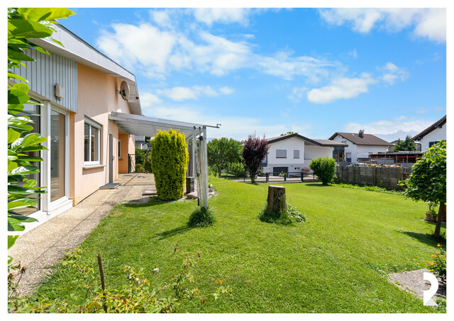 EINFAMILIENHAUS MIT GROSSZÜGIGEM GRUNDSTÜCK IN RUHIGER LAGE