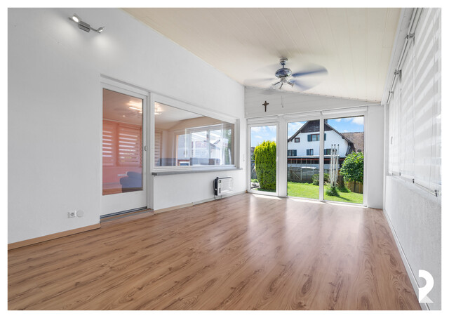 EINFAMILIENHAUS MIT GROSSZÜGIGEM GRUNDSTÜCK IN RUHIGER LAGE