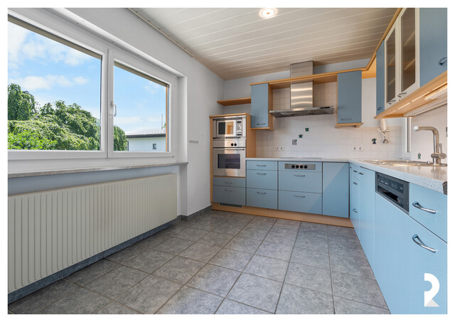 EINFAMILIENHAUS MIT GROSSZÜGIGEM GRUNDSTÜCK IN RUHIGER LAGE