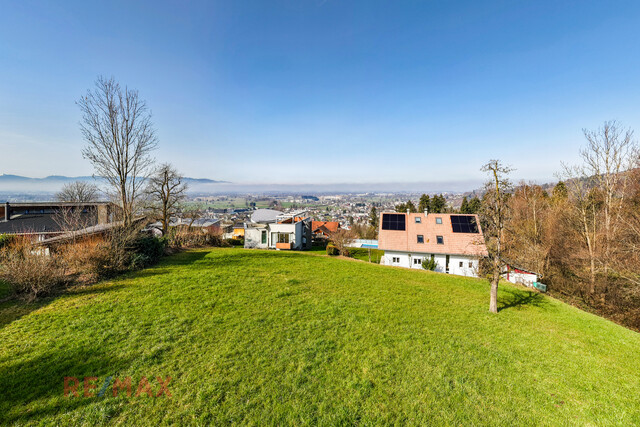 Ruhelage mit Fernblick - Ihr Grundstück am Linzenberg-Schwarzach