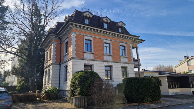 Historische Villa in bester Lage zu verkaufen