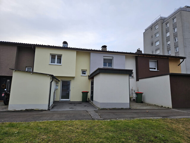 Schönes Reihenhaus mit Garten in Gisingen