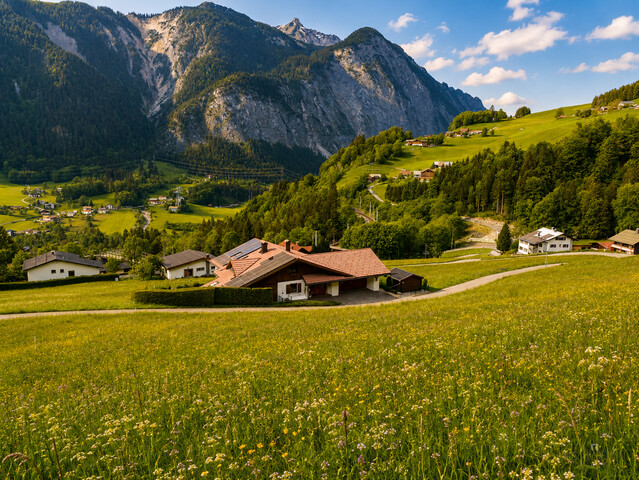 Ländliche idylle mit Privatsphäre und imposantem Panorama am Fuße des Arlberg