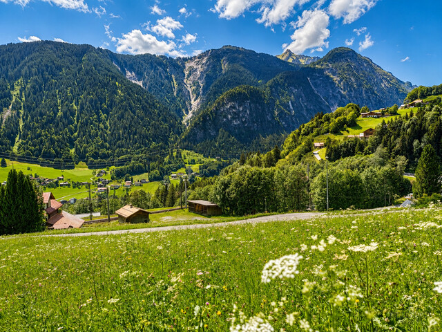 Ländliche idylle mit Privatsphäre und imposantem Panorama am Fuße des Arlberg