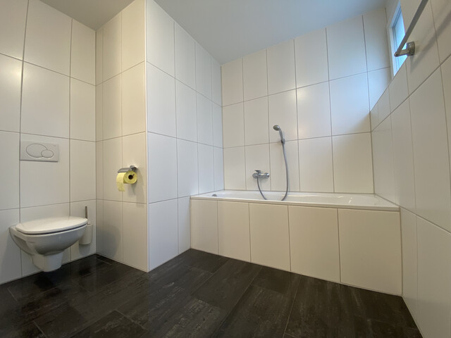 "ohne Provision" geräumige, grenznahe 2 Zimmer Wohnung mit großer Terrasse