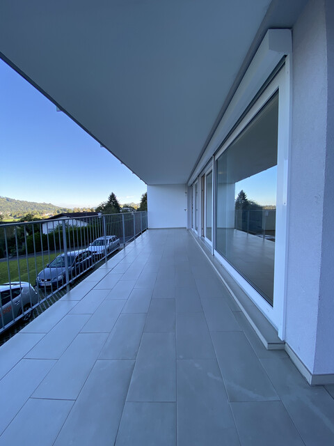 "ohne Provision" geräumige, grenznahe 2 Zimmer Wohnung mit großer Terrasse