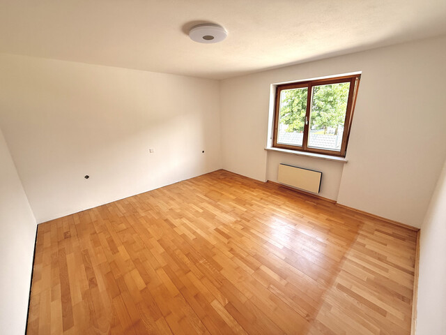 ... renovierungsbedürftige 3-Zimmer-Wohnung zu verkaufen