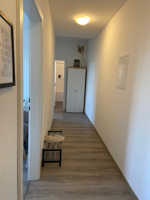 Charmante voll möblierte 2-Zimmer-Stadtwohnung direkt am See